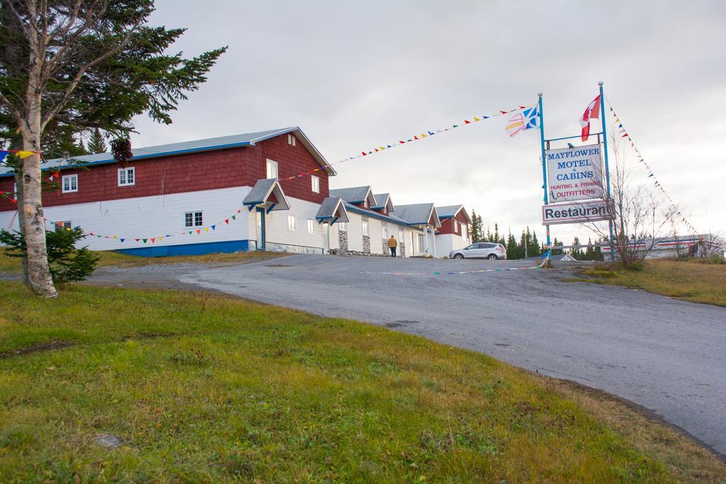 Mayflower Inn Roddickton Exterior photo